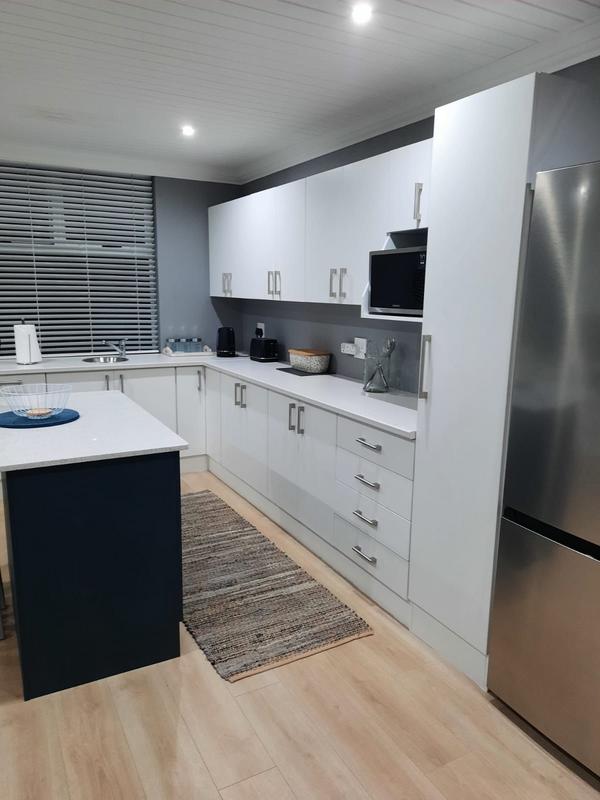 To Let 1 Bedroom Property for Rent in Dana Bay Western Cape